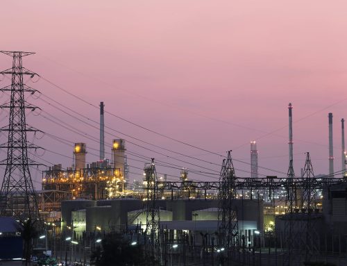 Ormuz podría elevar en 7.400 millones los costes energéticos de la industria española